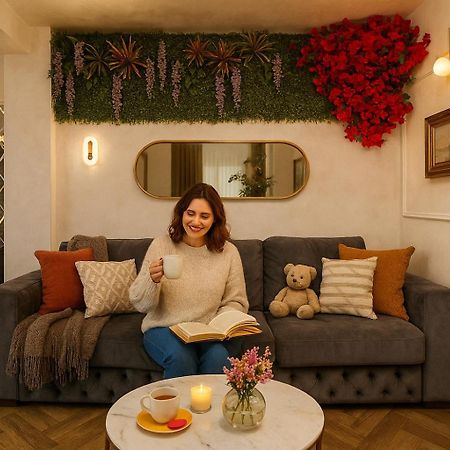 Royalty Apt With City Views On Calea Victoriei بوخارست المظهر الخارجي الصورة