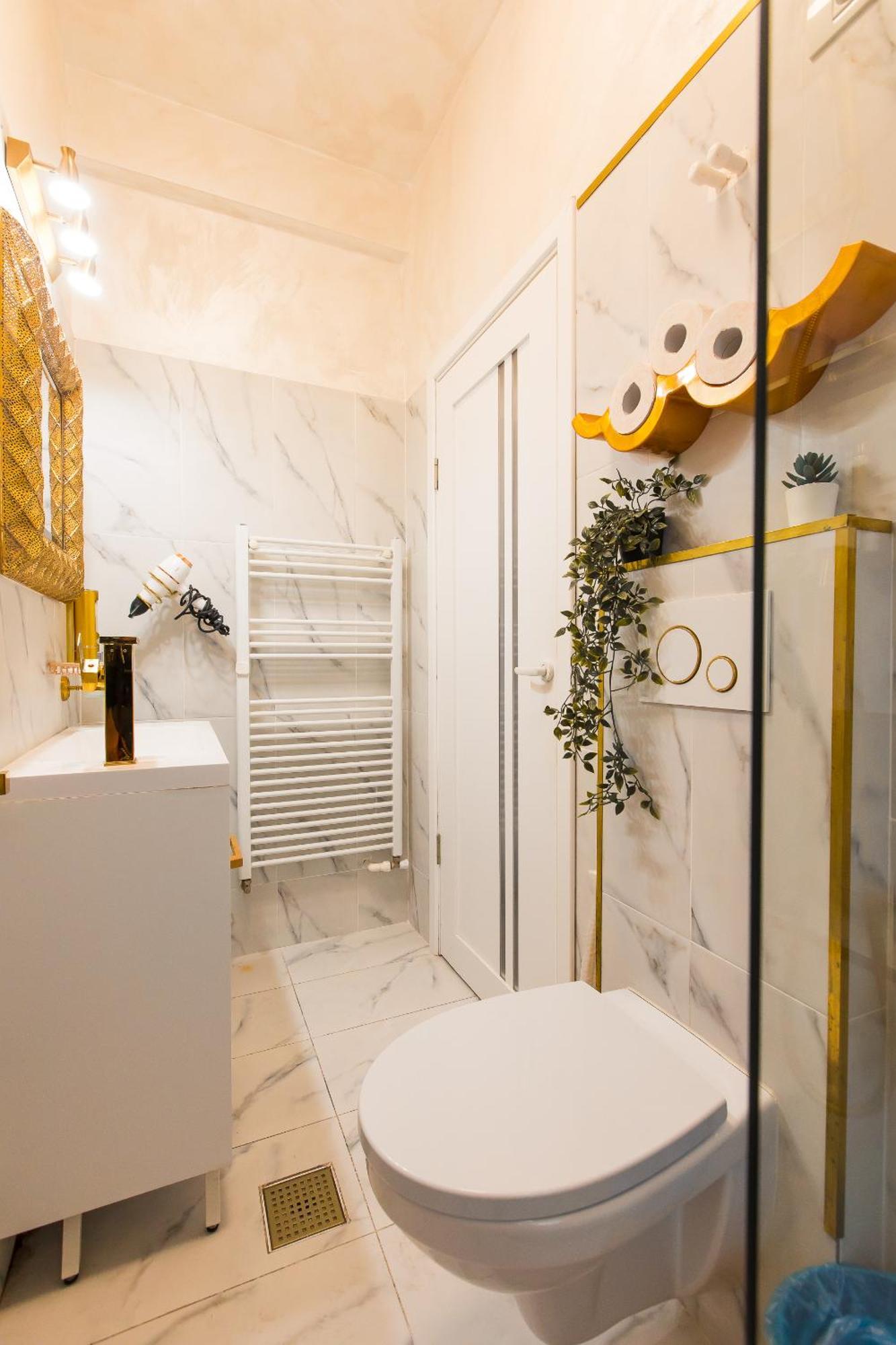 Royalty Apt With City Views On Calea Victoriei بوخارست المظهر الخارجي الصورة