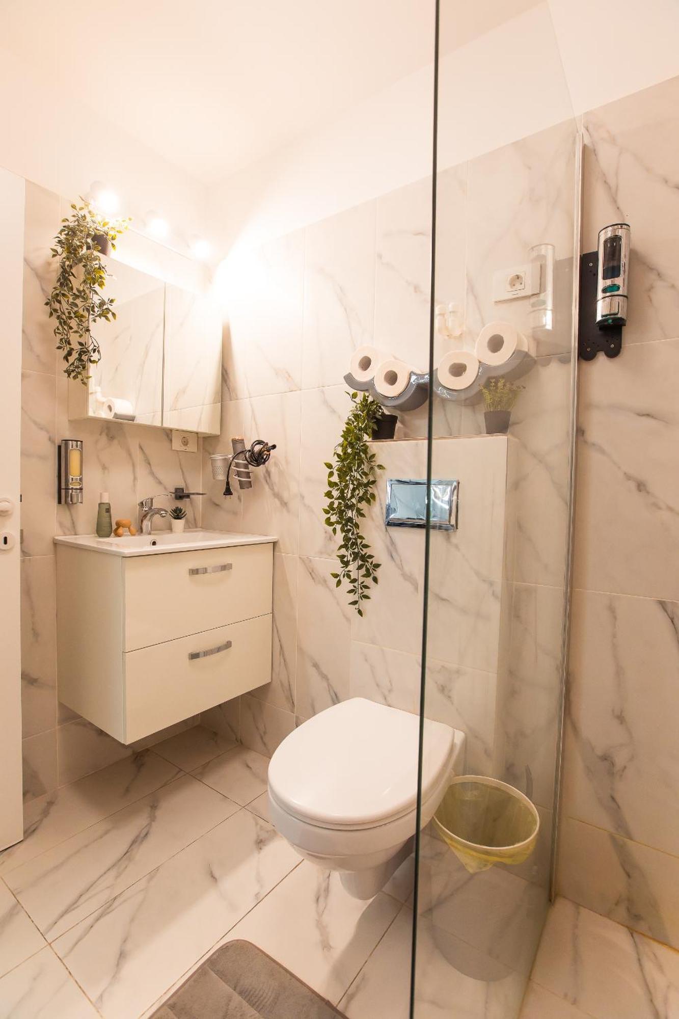 Royalty Apt With City Views On Calea Victoriei بوخارست المظهر الخارجي الصورة