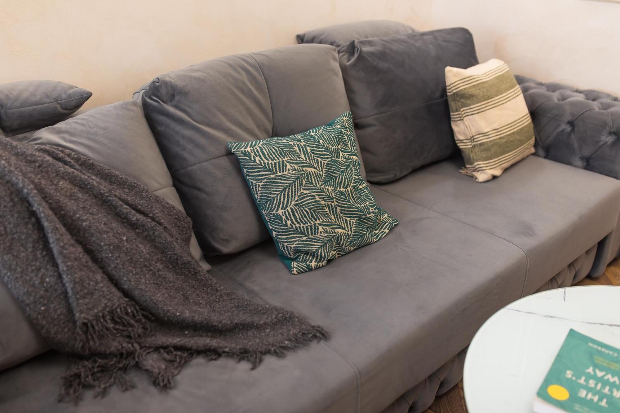 Royalty Apt With City Views On Calea Victoriei بوخارست المظهر الخارجي الصورة