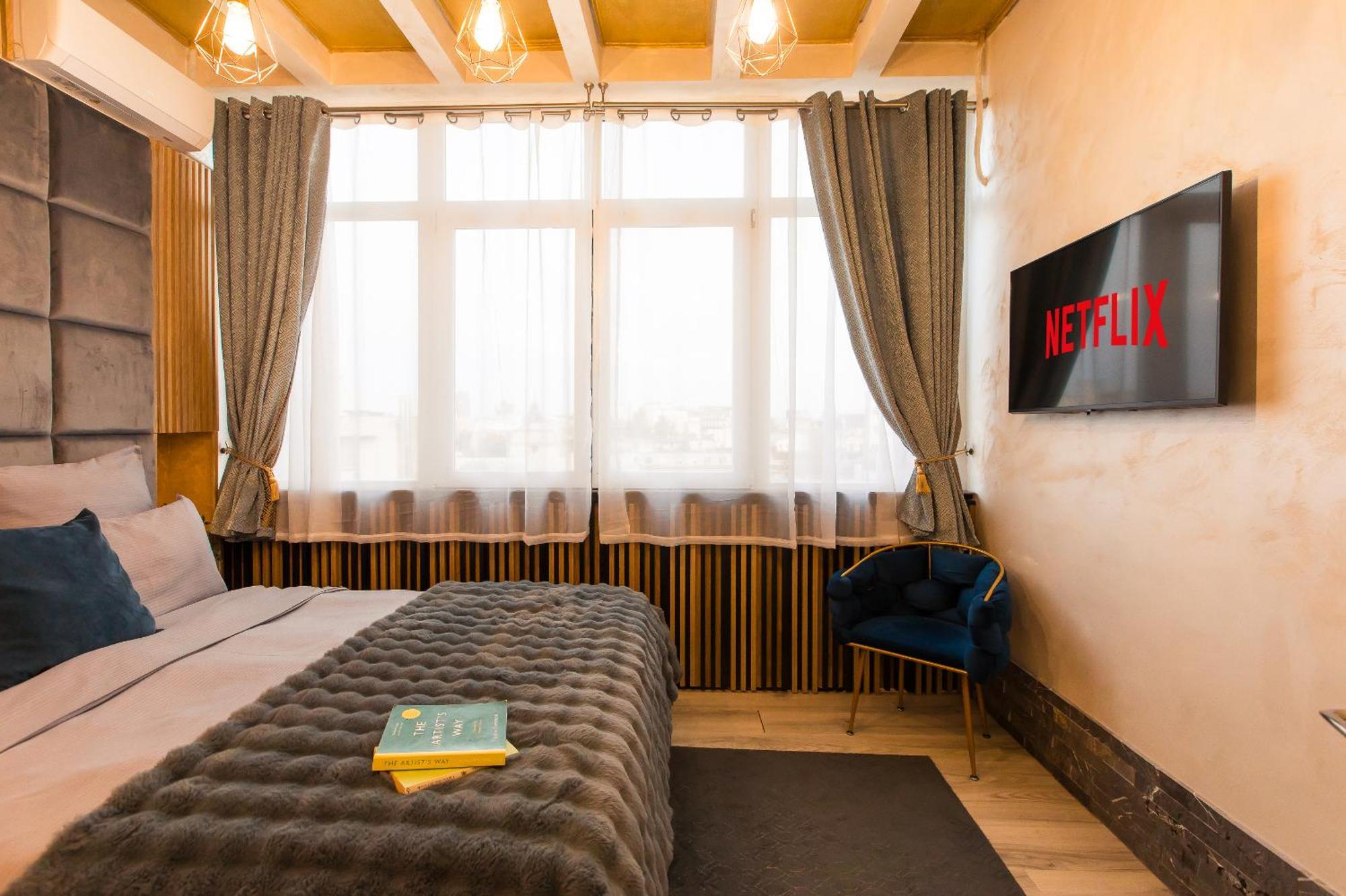 Royalty Apt With City Views On Calea Victoriei بوخارست المظهر الخارجي الصورة